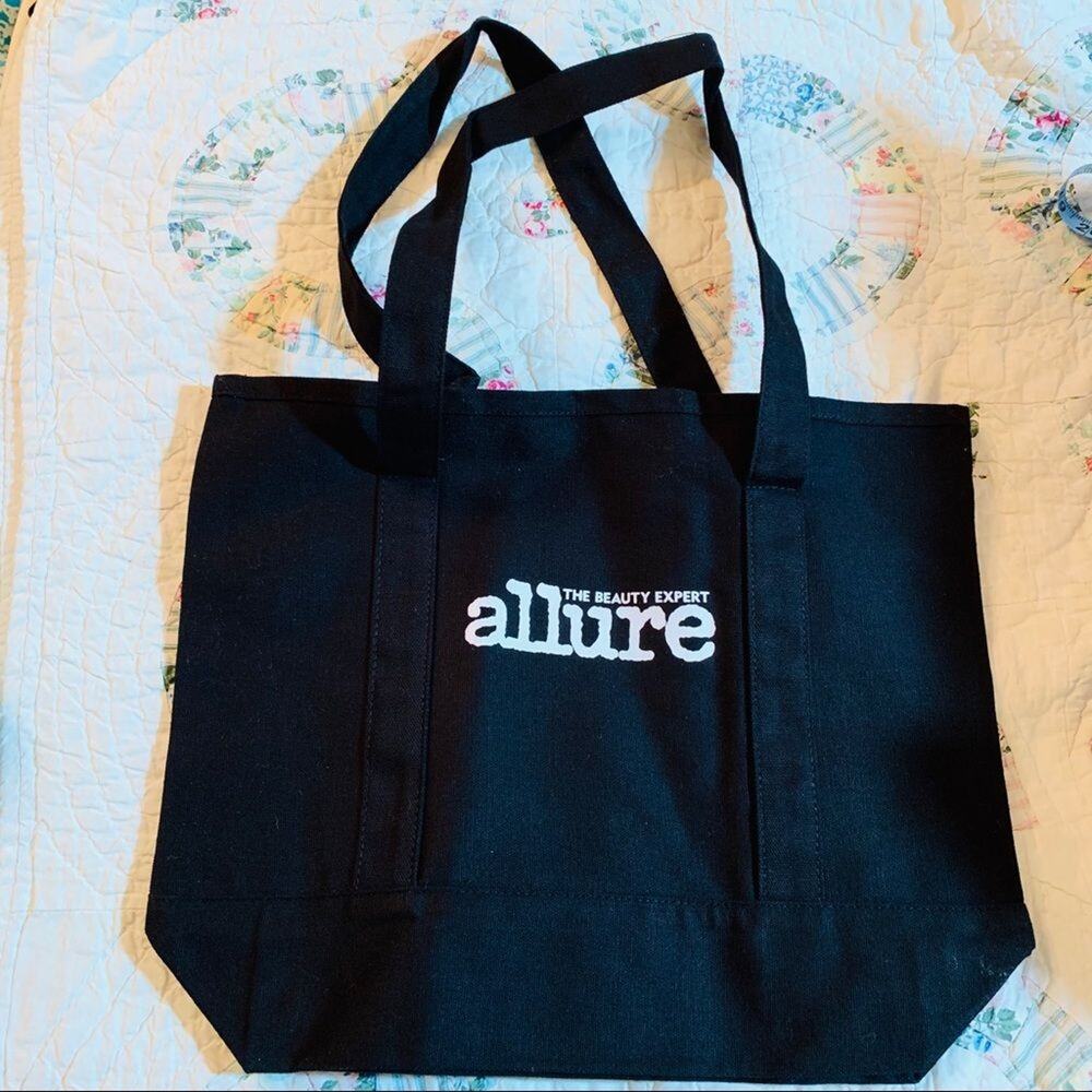BRAND NEW LARGE ALLURE MAGAZINE GRAPHIC TOTE